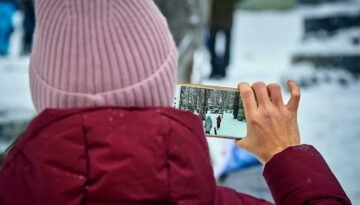 Kaip šaltis veikia ryšį