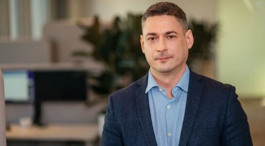 metų išpardavimai sukčiai