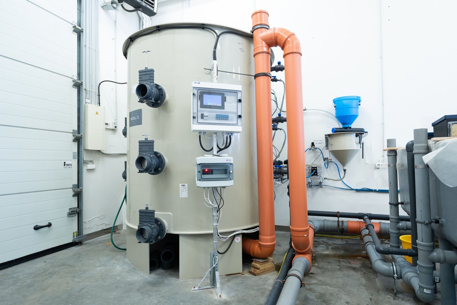 Krevečių auginimo bokštas