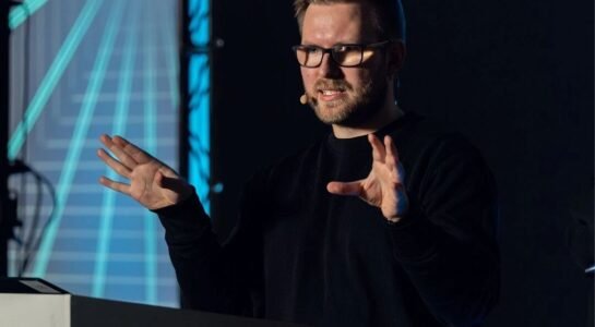 Dr. Mantas Lukauskas, Kauno technologijos universiteto Matematikos ir gamtos mokslų fakulteto mokslininkas ir „Hostinger“ dirbtinio intelekto techninis grupės vadovas